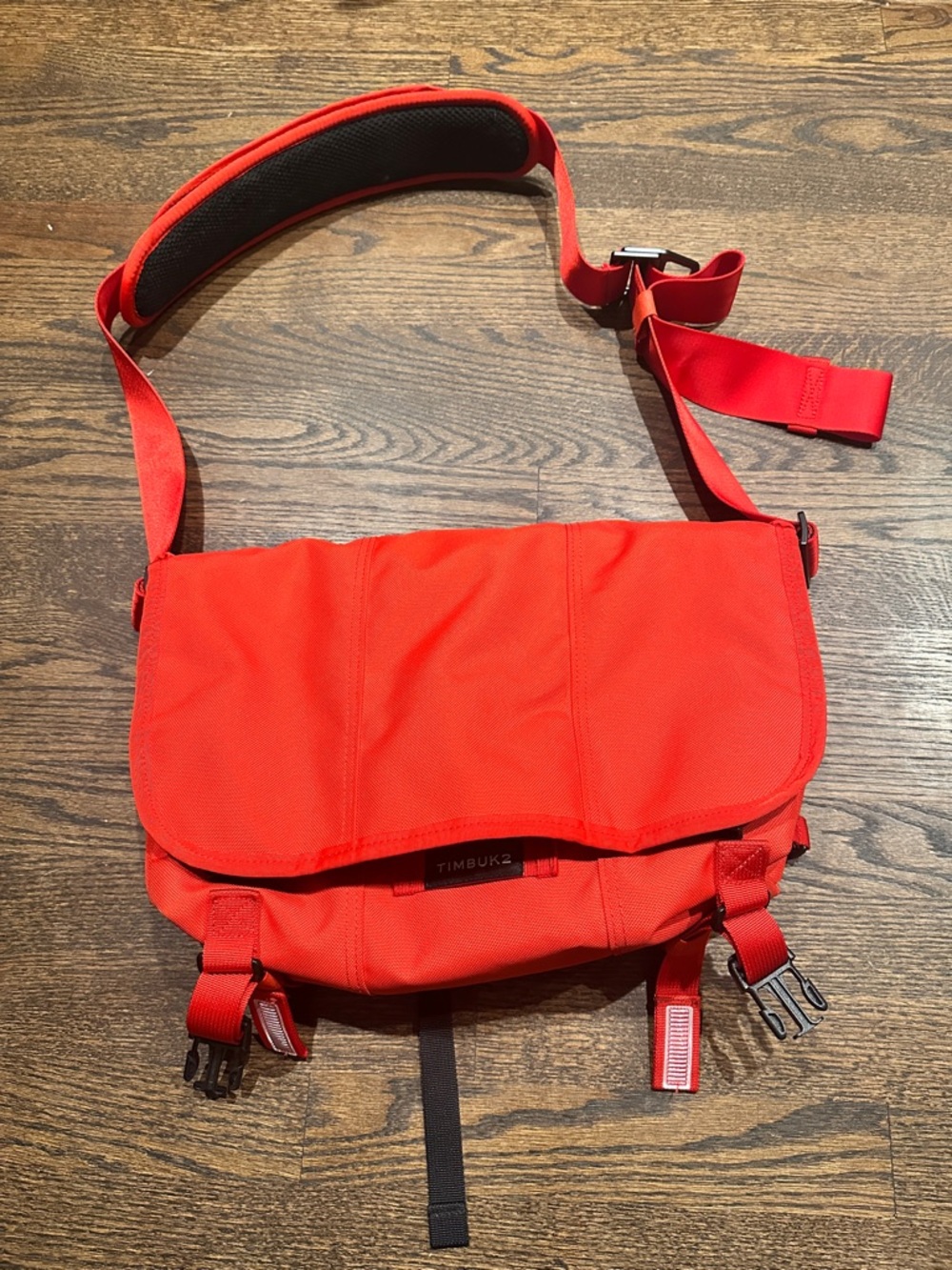 Timbuk2 Red Messenger Bag with Padded Strap - CMB S Red Bag